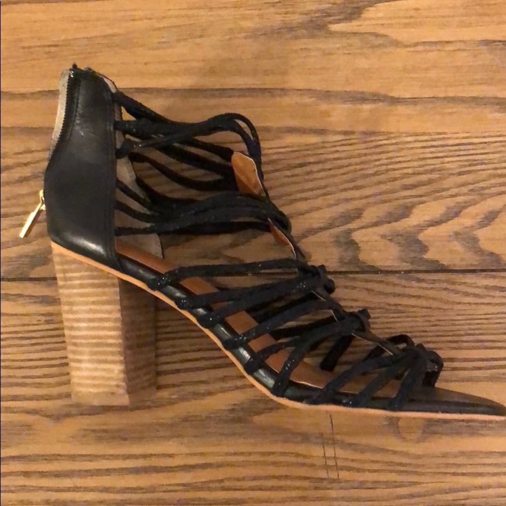 Lien do - black block heel 3 1/2 - 3 3/4 height